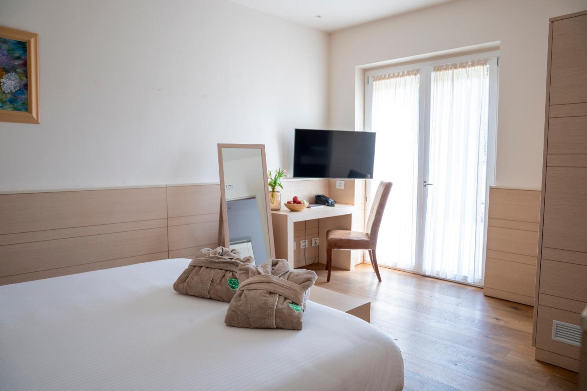 Bes Hotel Terme Di Palazzago ภายนอก รูปภาพ